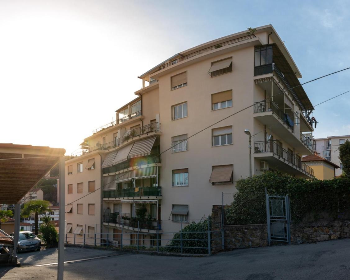 Appartamento Accogliente, Con Parcheggio Privato Санремо Экстерьер фото